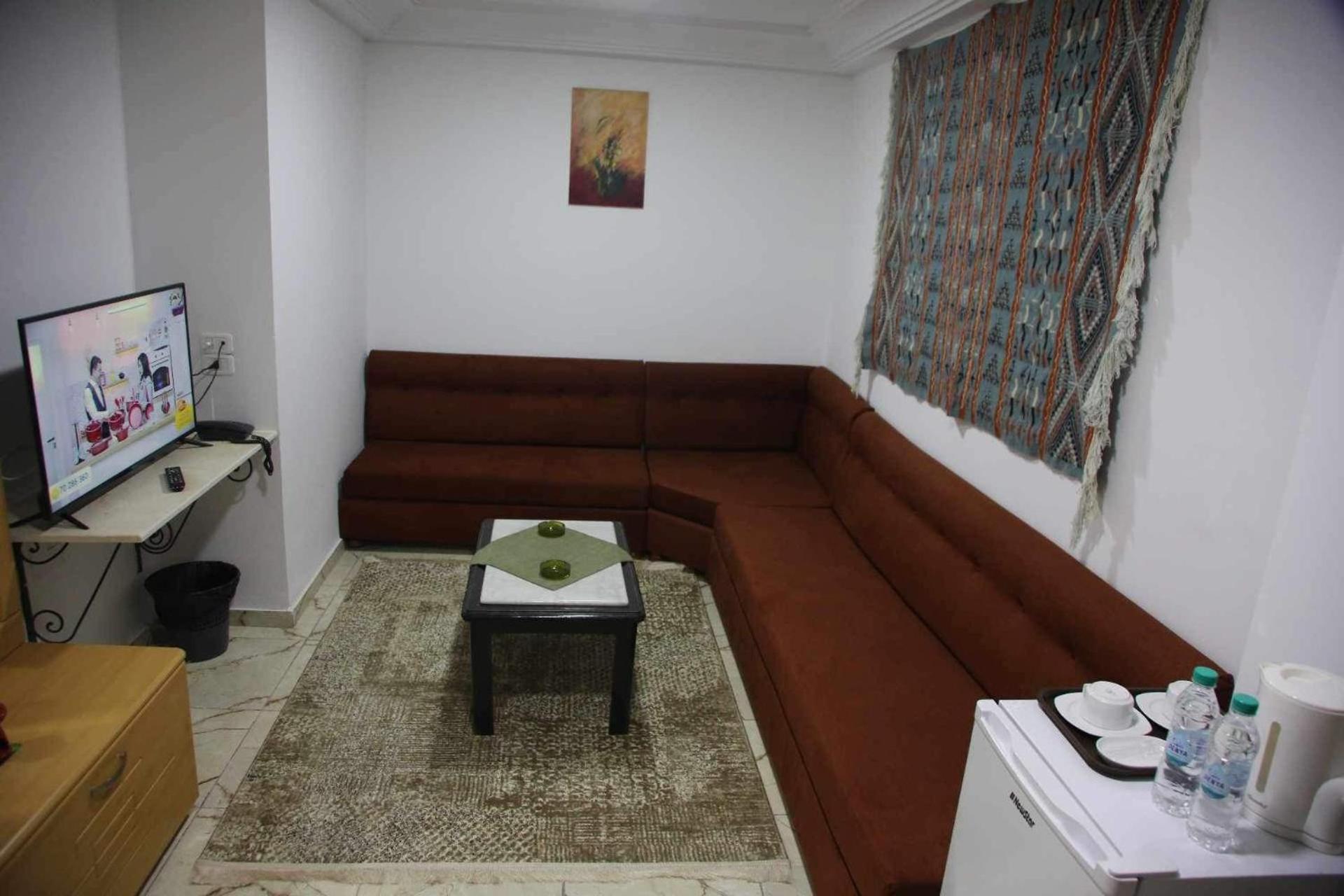 Hotel Amine صفاقس‎ المظهر الخارجي الصورة